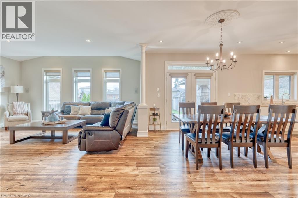 28 Southmeadow Crescent, Stoney Creek, Ontario  L8G 3E5 - Photo 6 - 40788964