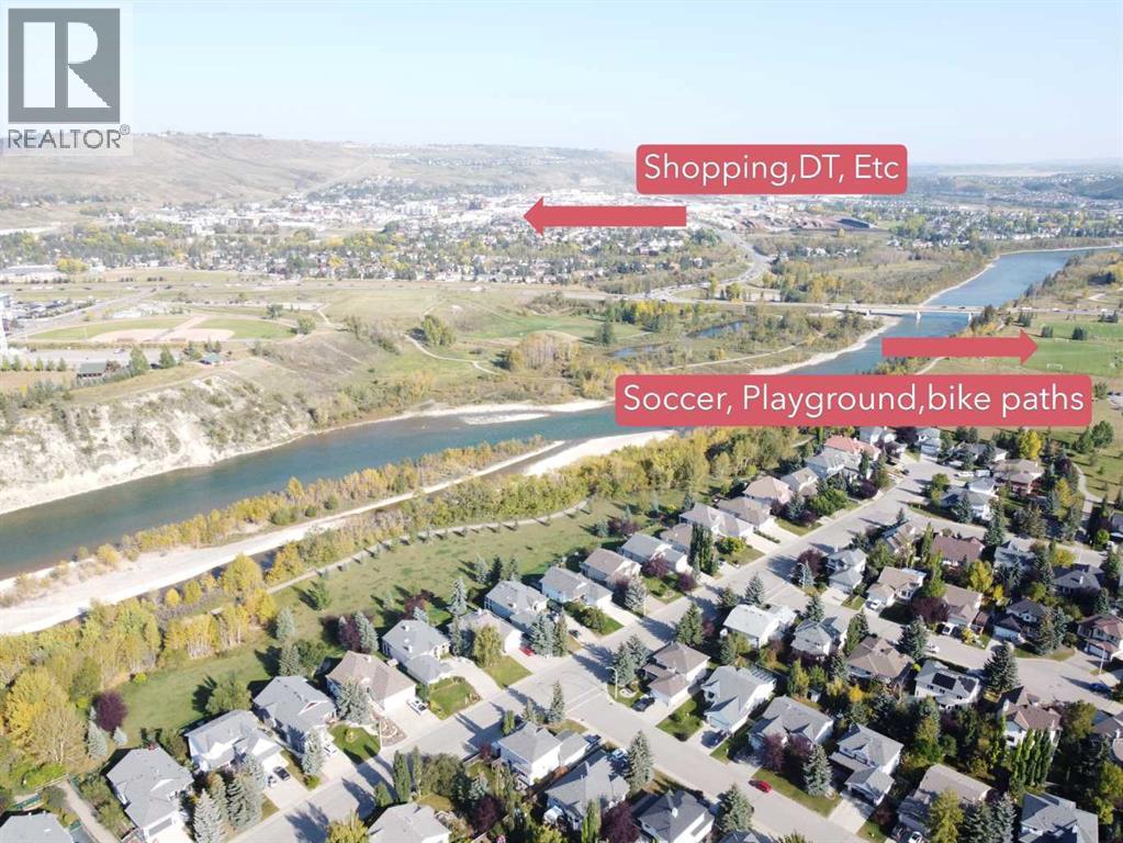 12 Bow Way, Cochrane, Alberta  T4C 1N4 - Photo 5 - A2258102