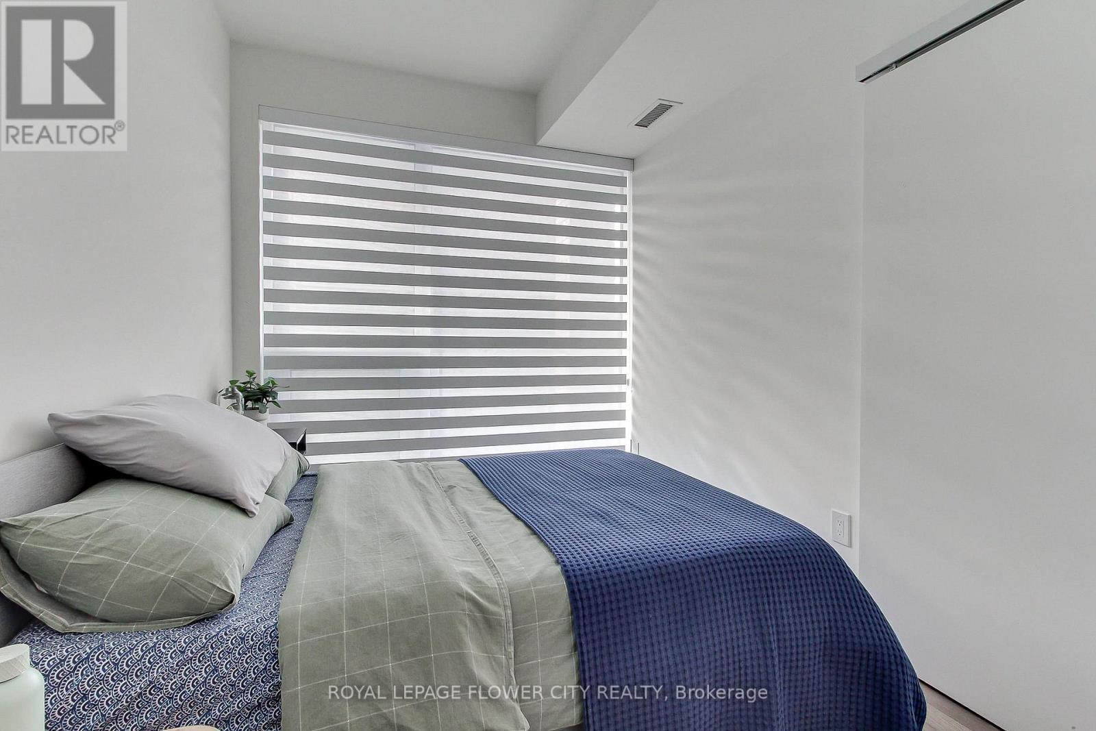 411 - 28 Ann Street, Mississauga, Ontario L5G 0E1 - Photo 18 - W12551544