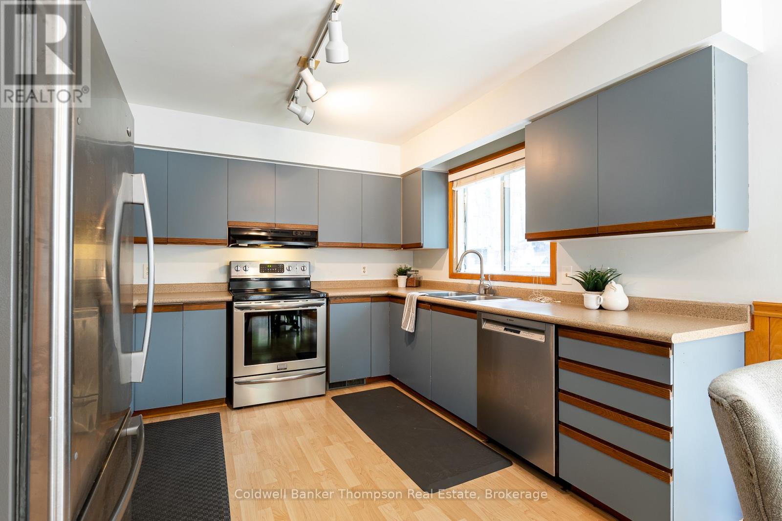 20 Southdale Drive, Huntsville, Ontario  P1H 1T6 - Photo 11 - X12557880