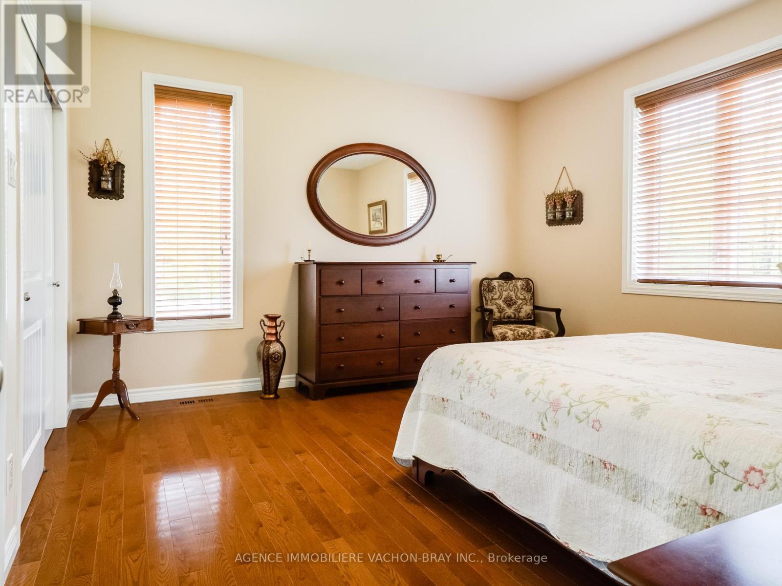 18668 Concession 2 Road, North Glengarry, Ontario  K0C 1B0 - Photo 24 - X12371696