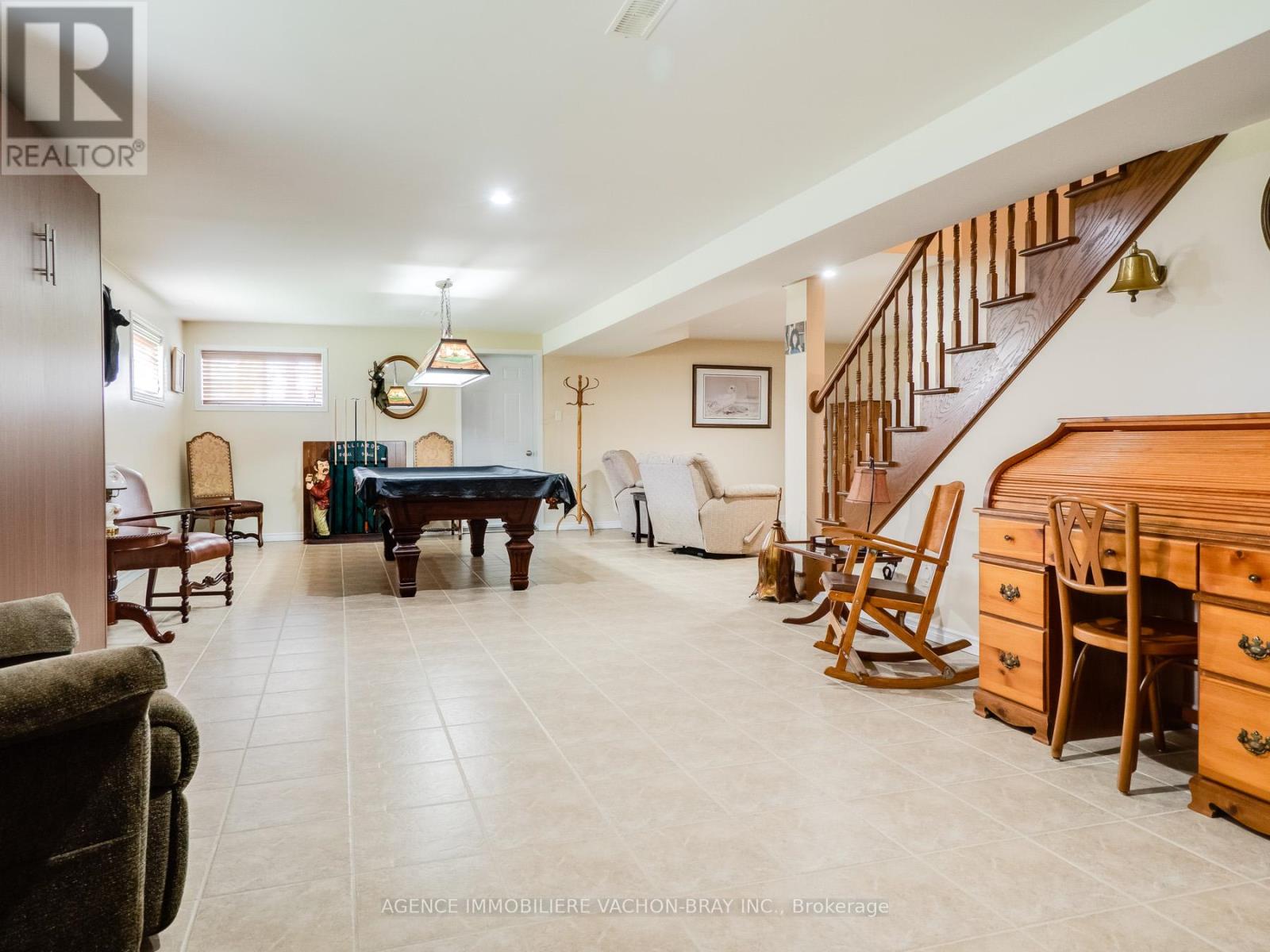 18668 Concession 2 Road, North Glengarry, Ontario  K0C 1B0 - Photo 27 - X12371696