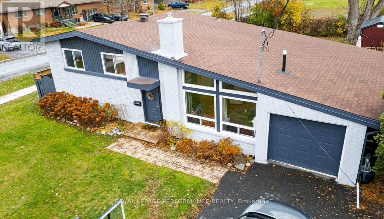 1402 Boyd Street, Cornwall, Ontario  K6J 1X1 - Photo 3 - X12552132