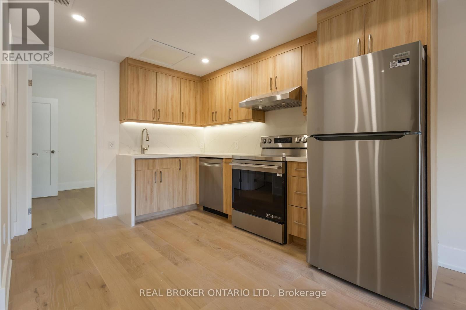 Unit R - 72 Jones Avenue, Toronto, Ontario  M4M 2Z8 - Photo 17 - E12512070