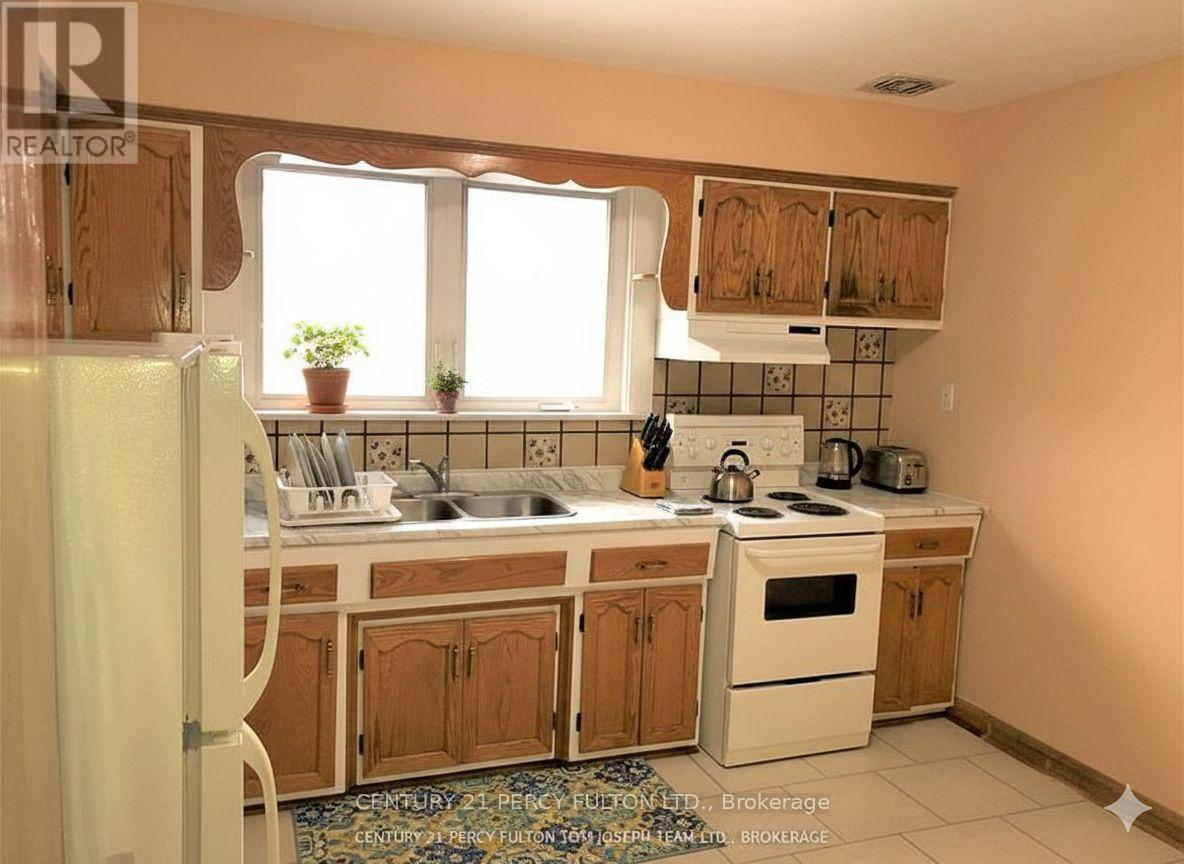 22 Perivale Crescent, Toronto, Ontario M1J 2C1 - Photo 5 - E12478099