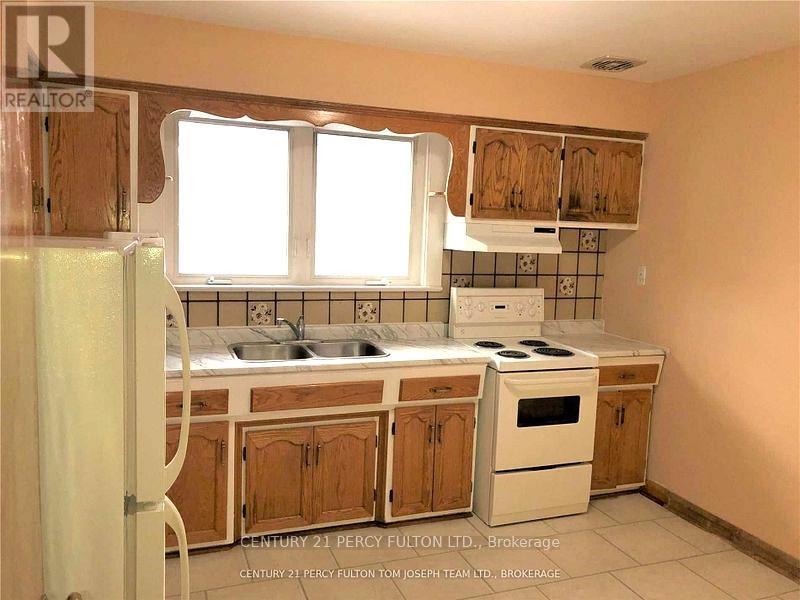 22 Perivale Crescent, Toronto, Ontario M1J 2C1 - Photo 6 - E12478099