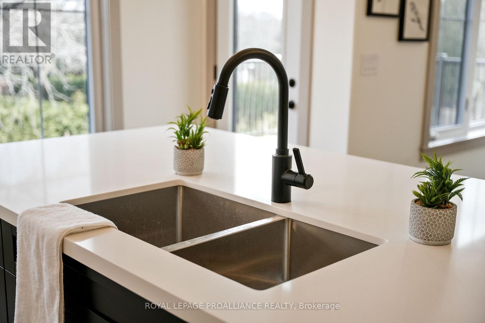 8 Merriman Court, Cramahe (Colborne), Ontario  K0K 1S0 - Photo 39 - X12366061