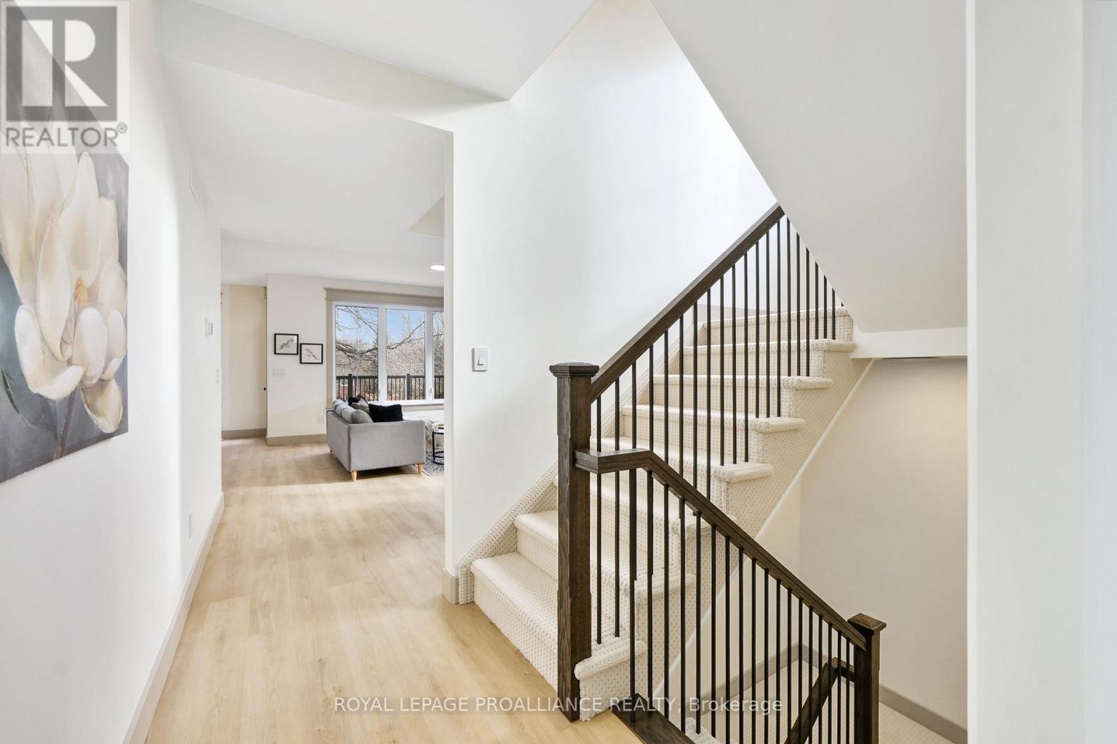 8 Merriman Court, Cramahe (Colborne), Ontario  K0K 1S0 - Photo 6 - X12366061