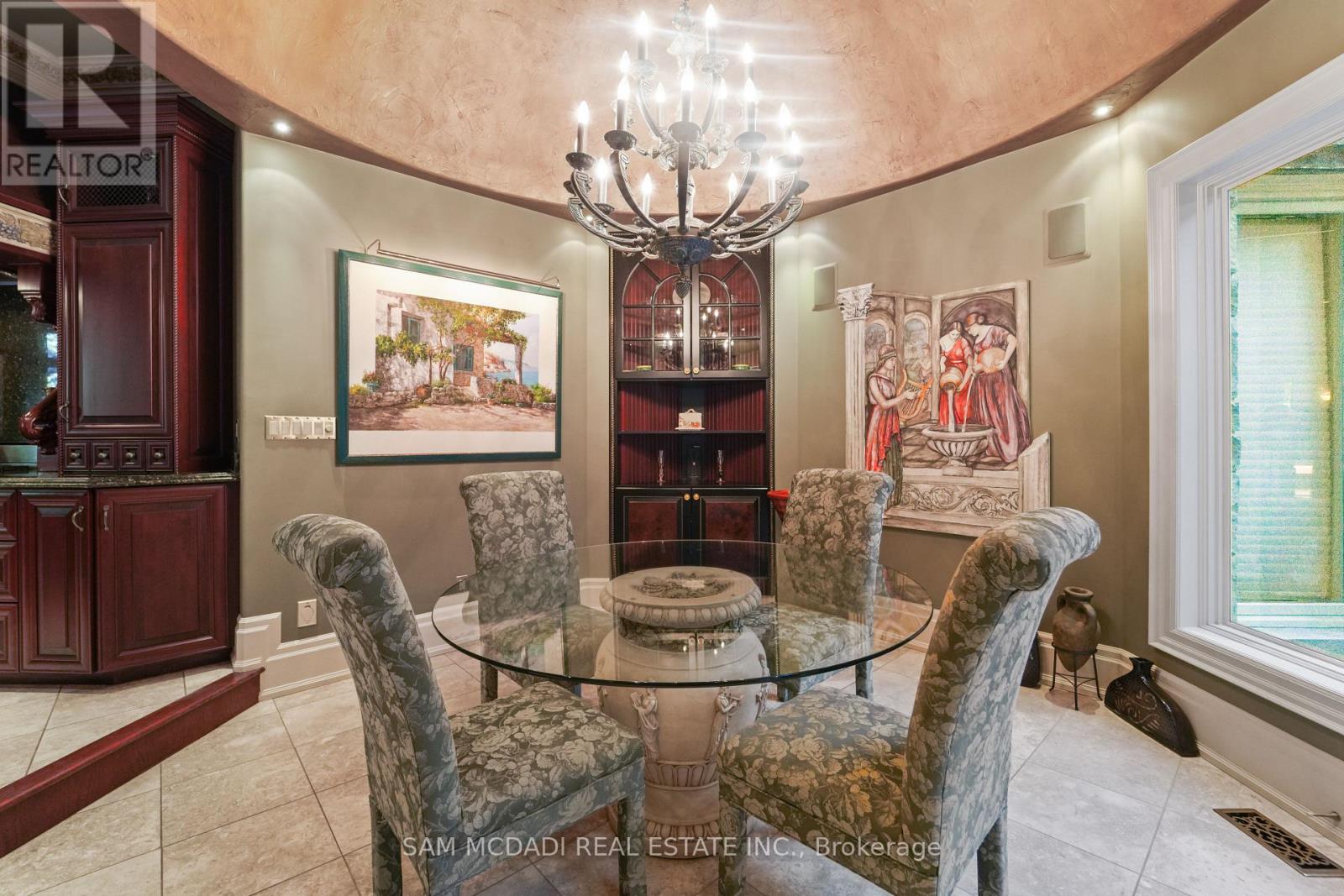 10140 Pineview Trail, Milton, Ontario L0P 1B0 - Photo 12 - W12551356