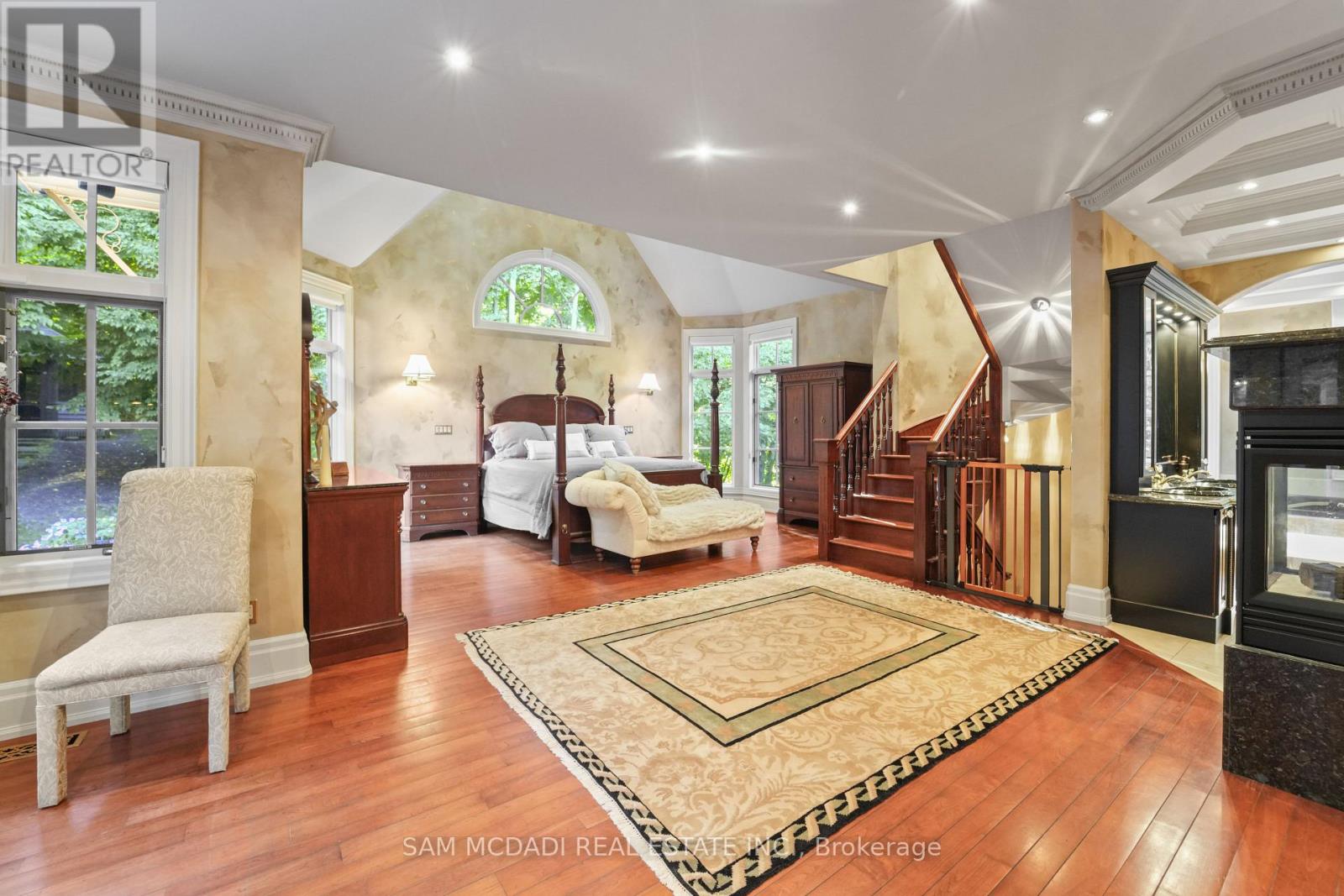 10140 Pineview Trail, Milton, Ontario L0P 1B0 - Photo 21 - W12551356