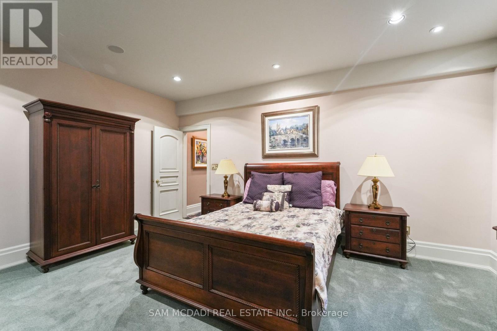 10140 Pineview Trail, Milton, Ontario L0P 1B0 - Photo 32 - W12551356