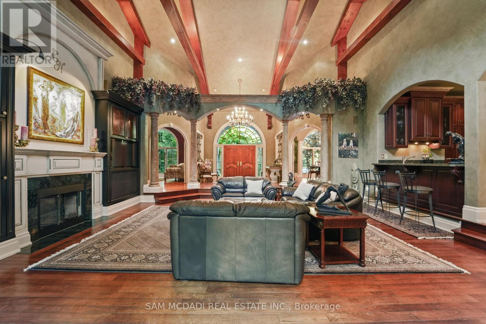 10140 Pineview Trail, Milton, Ontario L0P 1B0 - Photo 8 - W12551356