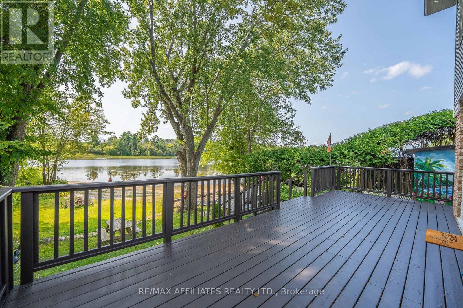 1278 Bayview Drive, Ottawa, Ontario  K0A 3M0 - Photo 4 - X12398008