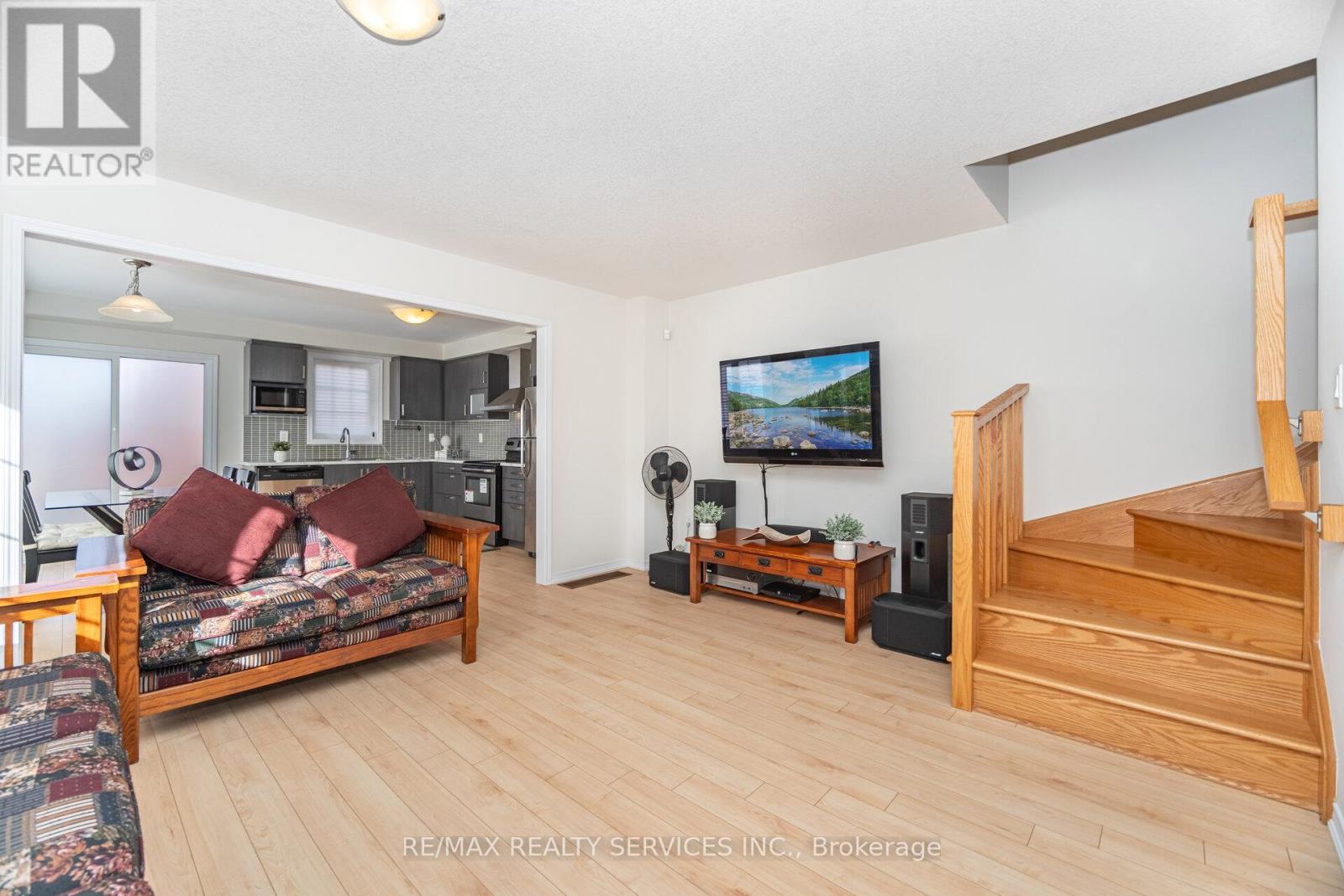 144 Baffin Crescent, Brampton, Ontario  L7A 0C7 - Photo 13 - W12557456