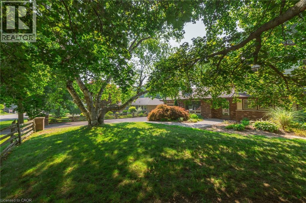 Photo 2 of 49 for 840 Clearview Avenue