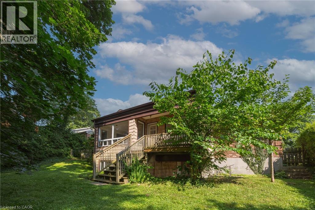 Photo 9 of 49 for 840 Clearview Avenue