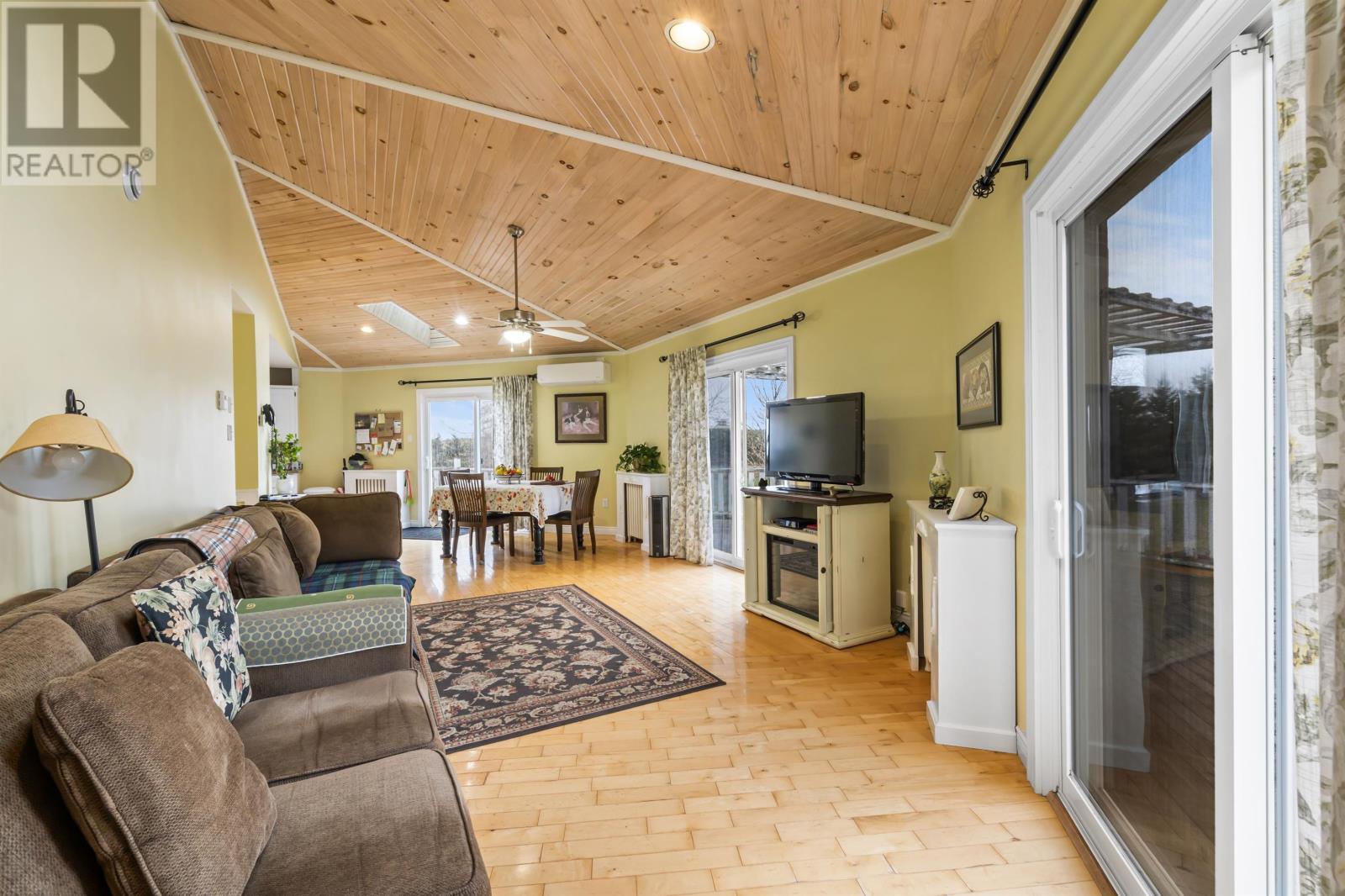 595 Route 20, Indian River, Prince Edward Island  C0B 1M0 - Photo 14 - 202528232