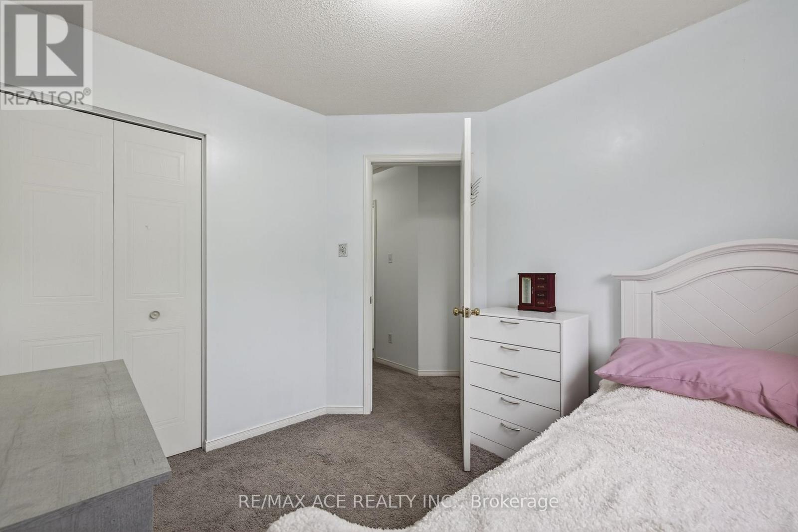 841 Deveron Crescent, London South, Ontario  N5Z 5B4 - Photo 19 - X12553394