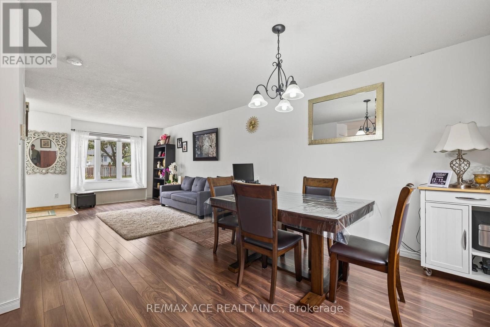 841 Deveron Crescent, London South, Ontario  N5Z 5B4 - Photo 10 - X12553394