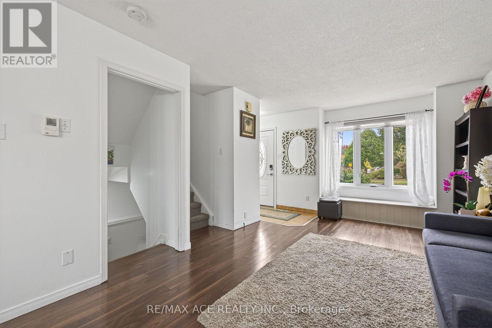 841 Deveron Crescent, London South, Ontario  N5Z 5B4 - Photo 8 - X12553394