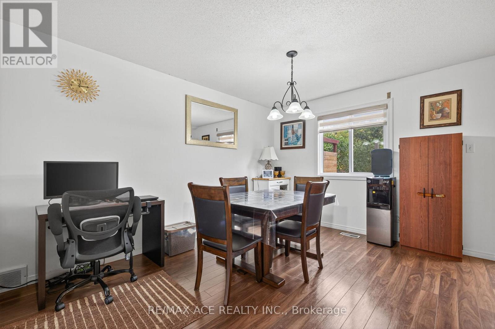 841 Deveron Crescent, London South, Ontario  N5Z 5B4 - Photo 9 - X12553394