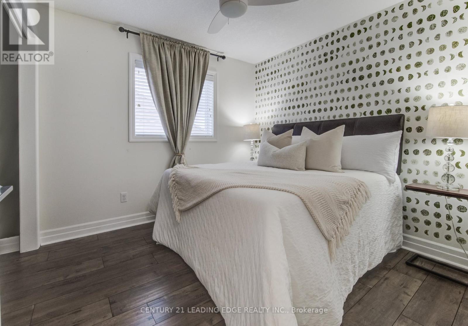 277 Watervale Crescent, Kitchener, Ontario  N2A 0G7 - Photo 30 - X12454833