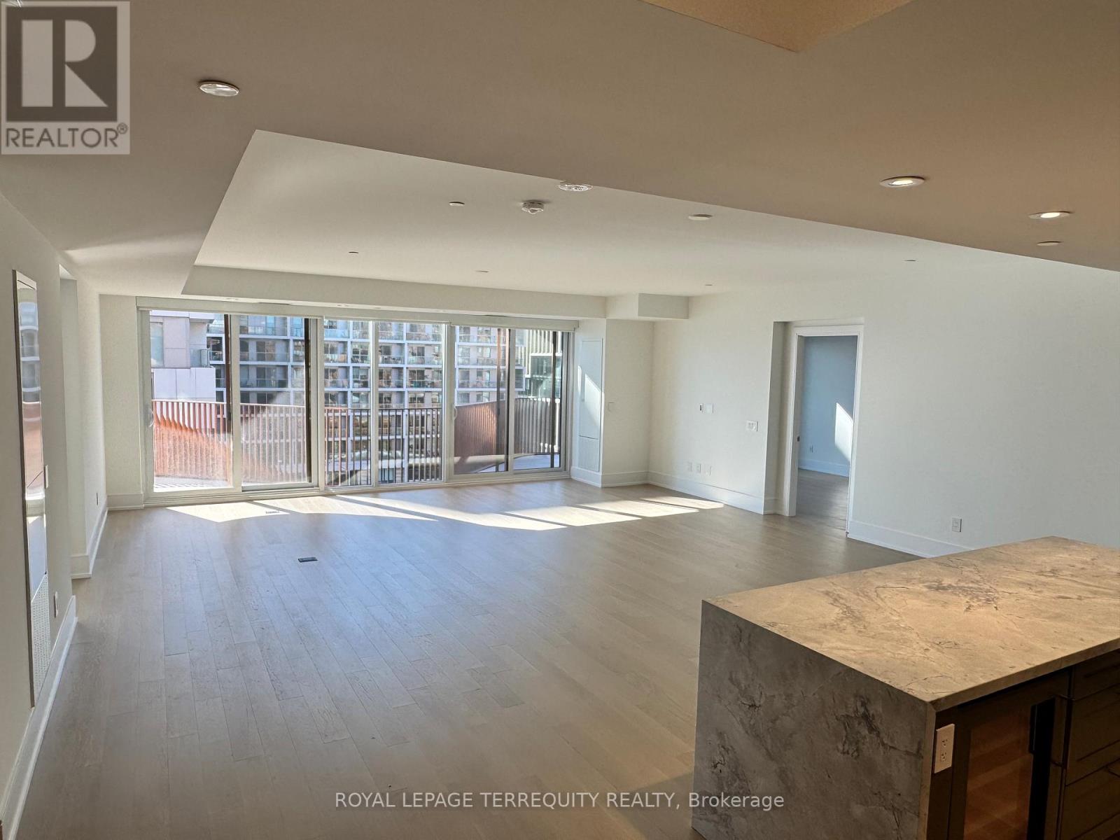 615 - 155 MERCHANTS' WHARF, Toronto, Ontario