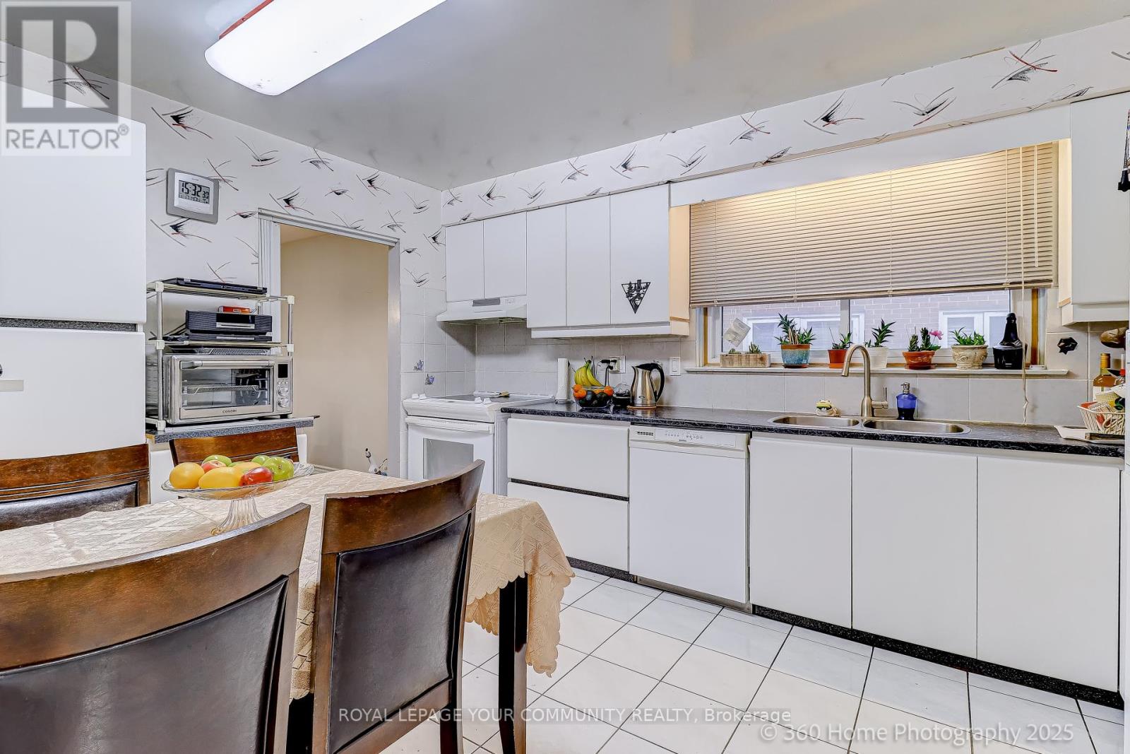 10 Fontainbleau Drive, Toronto, Ontario  M2M 1N9 - Photo 19 - C12557882