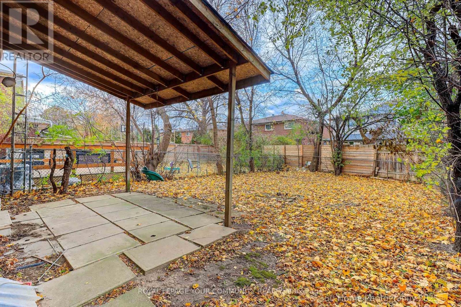 10 Fontainbleau Drive, Toronto, Ontario  M2M 1N9 - Photo 23 - C12557882