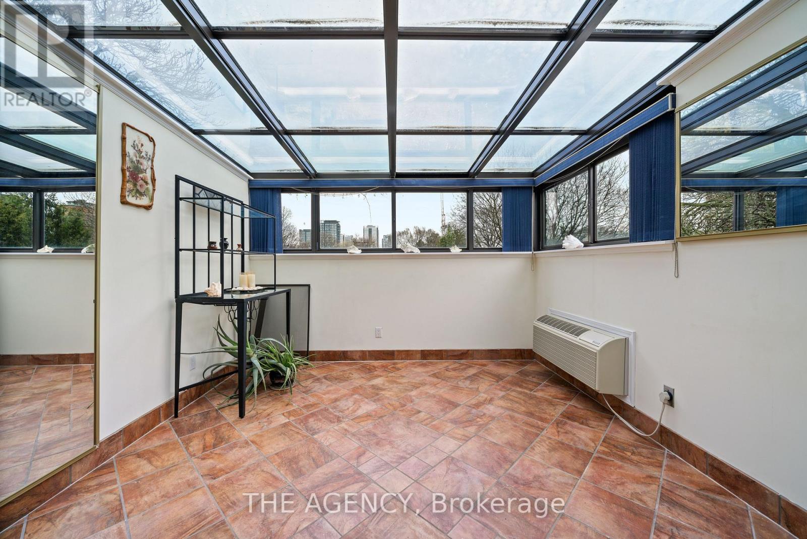 111 Seaton Street, Toronto, Ontario  M5A 2T2 - Photo 29 - C12557904