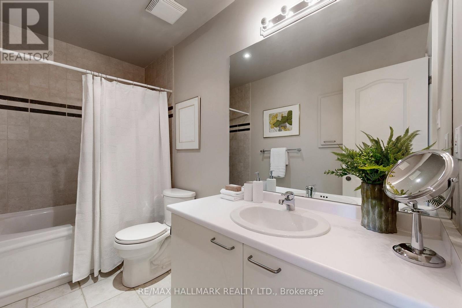 6a Carey Road, Toronto, Ontario  M4S 1N8 - Photo 20 - C12557908