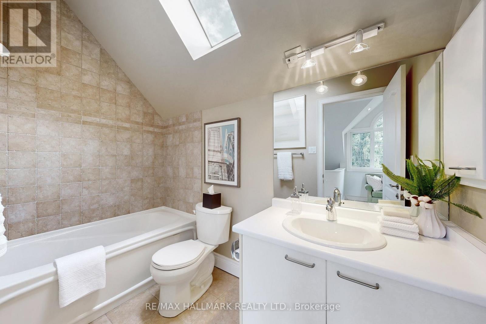 6a Carey Road, Toronto, Ontario  M4S 1N8 - Photo 25 - C12557908