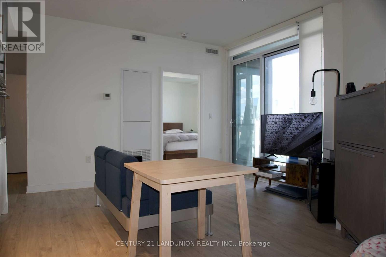 1718 - 27 Bathurst Street W, Toronto, Ontario  M5V 2P1 - Photo 17 - C12557938