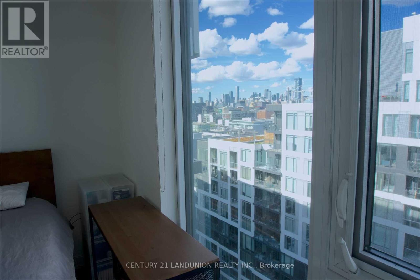 1718 - 27 Bathurst Street W, Toronto, Ontario  M5V 2P1 - Photo 6 - C12557938