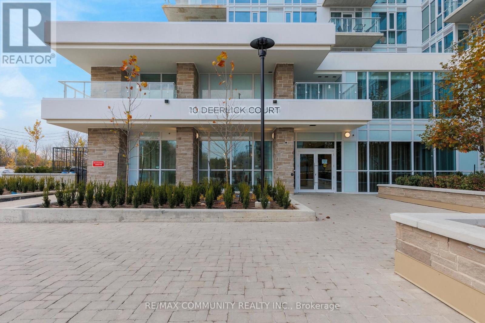 1105 - 10 Deerlick Court, Toronto, Ontario  M3A 0S7 - Photo 2 - C12557948