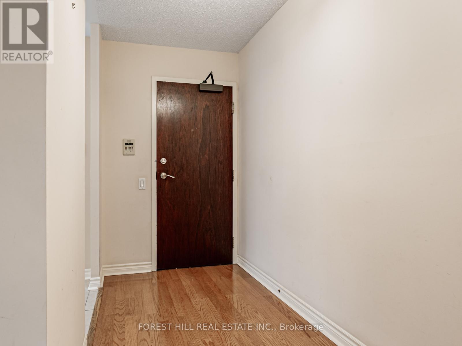 310 - 8 Covington Road, Toronto, Ontario  M6A 3E5 - Photo 4 - C12557972