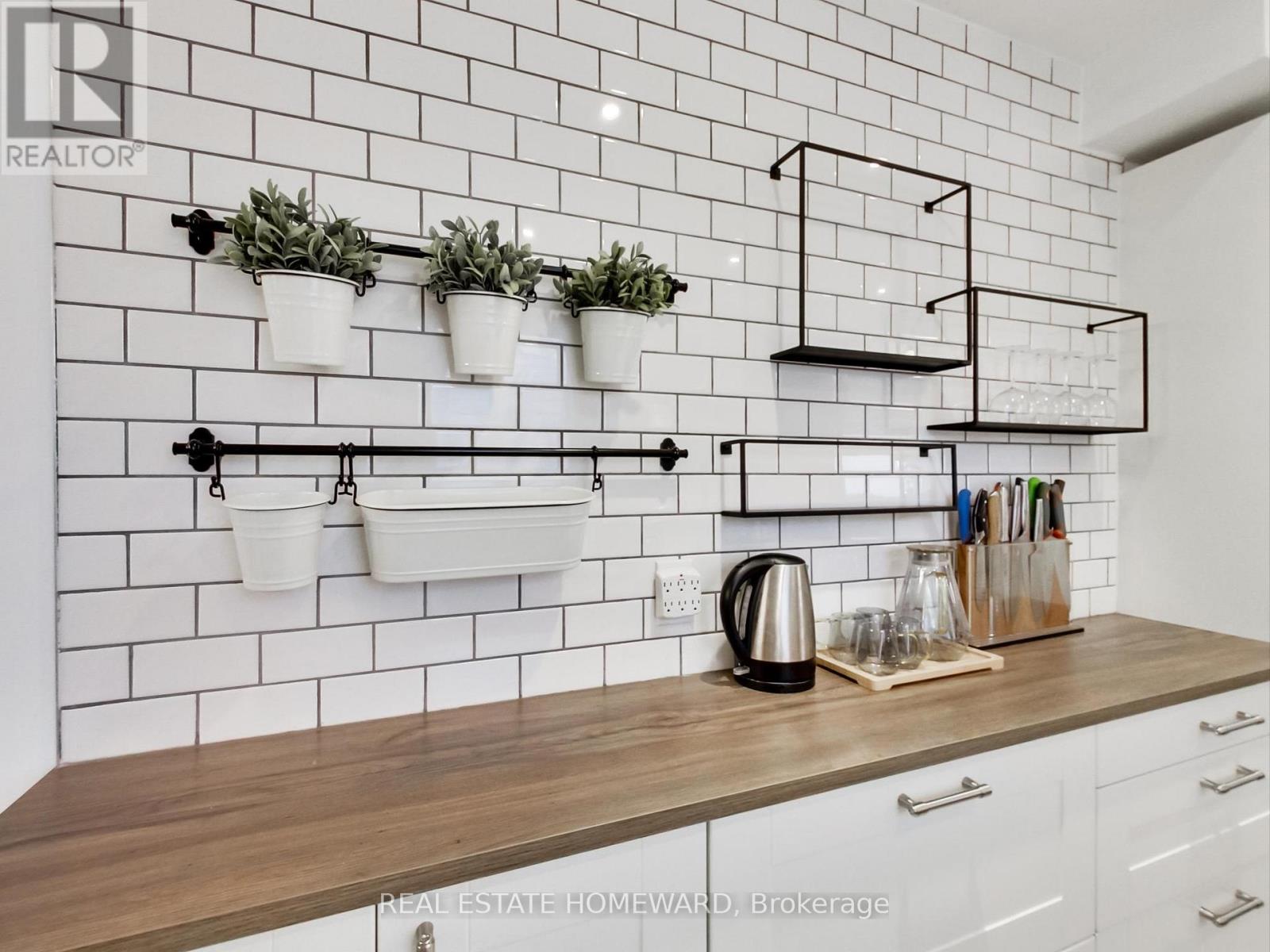 183 Madison Avenue, Toronto, Ontario  M5R 2S6 - Photo 10 - C12557996