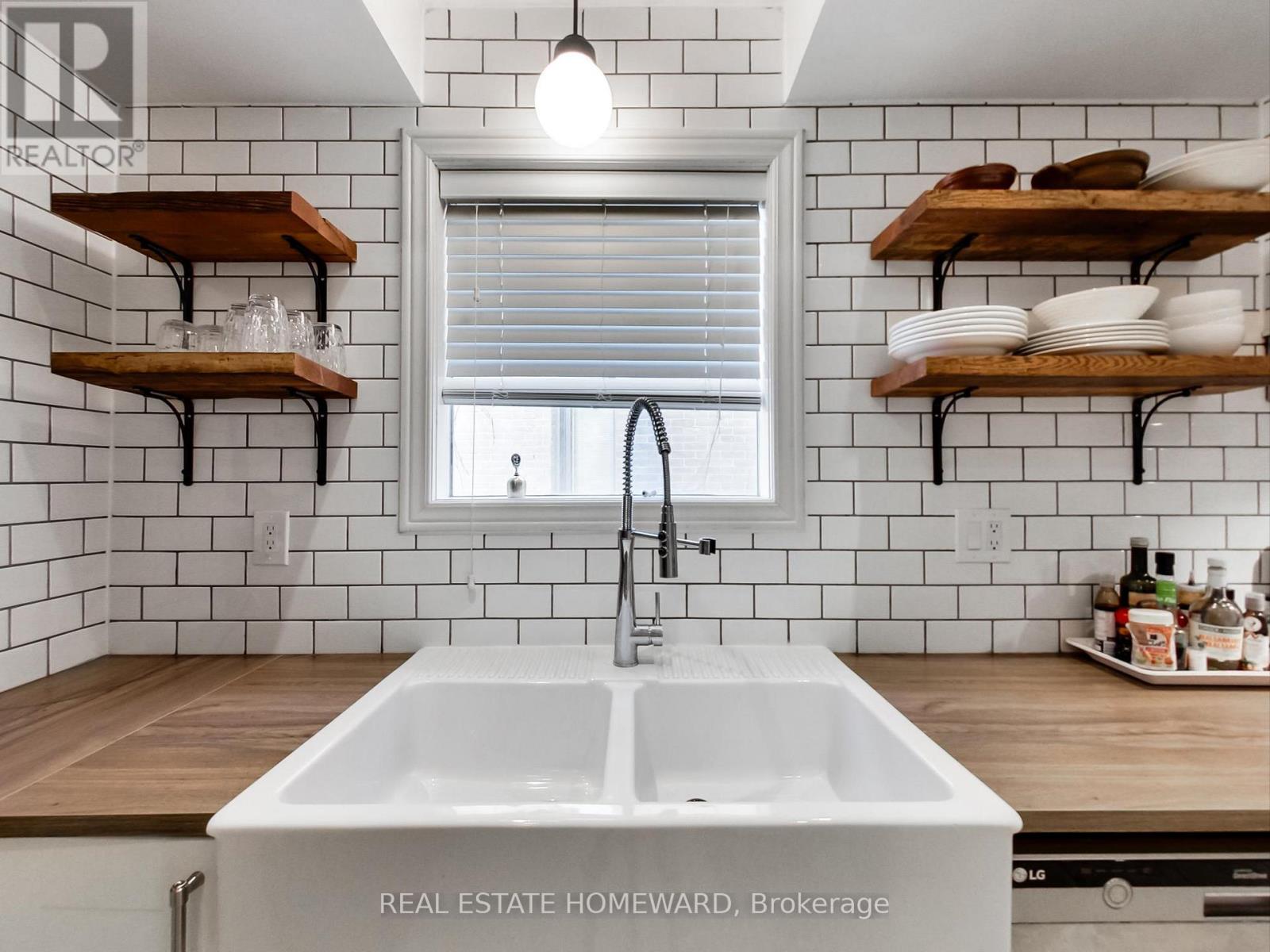 183 Madison Avenue, Toronto, Ontario  M5R 2S6 - Photo 5 - C12557996