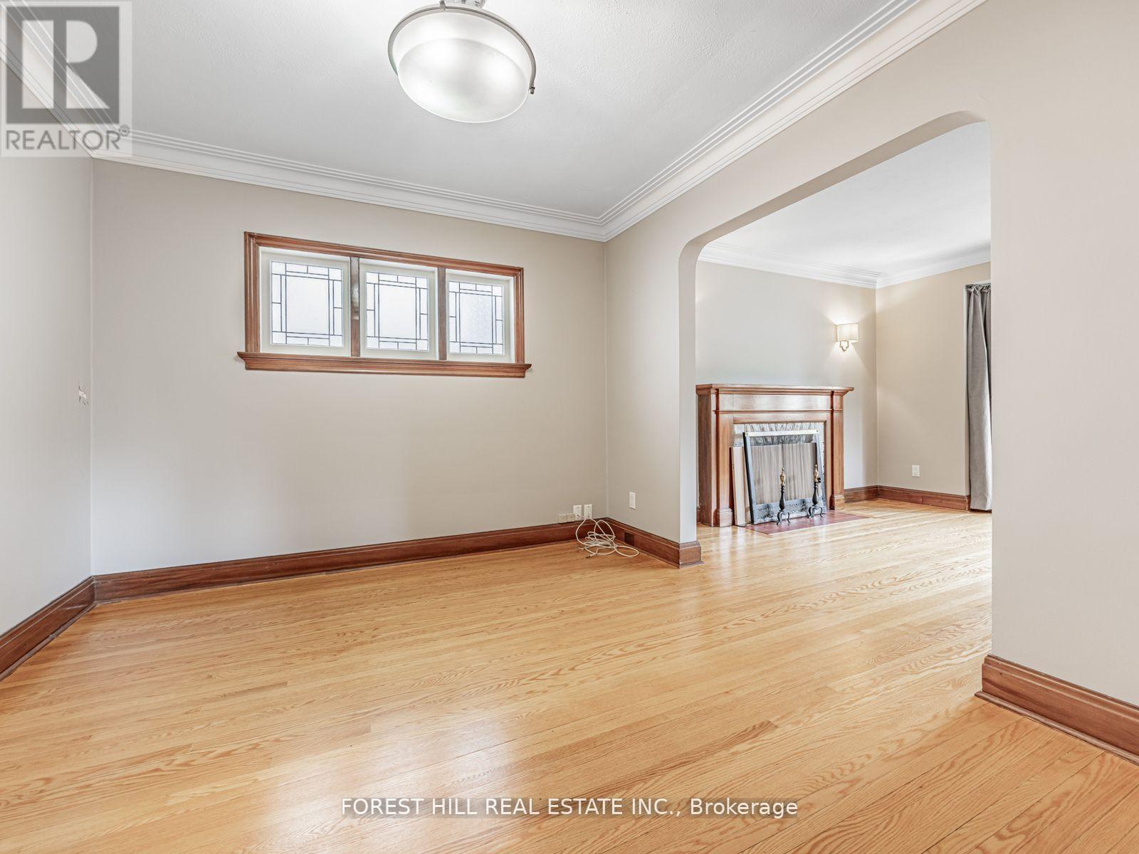 2 Esgore Drive, Toronto, Ontario  M5M 3R1 - Photo 15 - C12558020