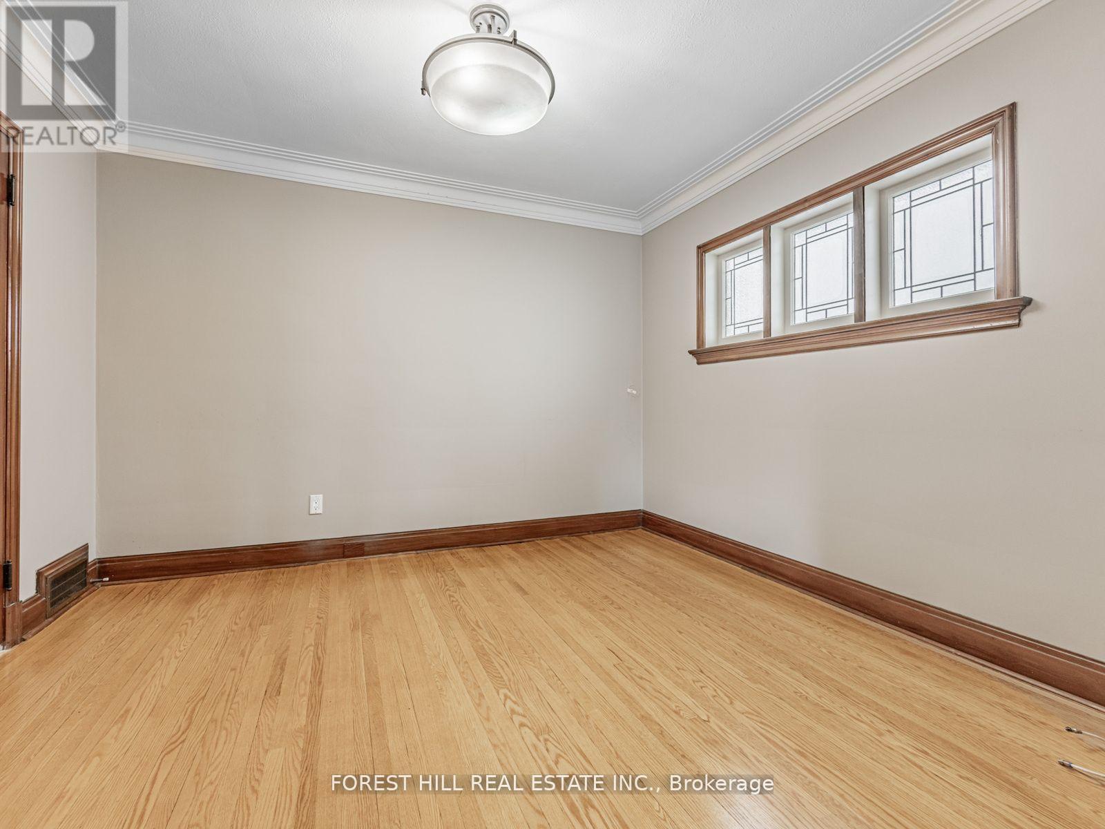 2 Esgore Drive, Toronto, Ontario  M5M 3R1 - Photo 16 - C12558020