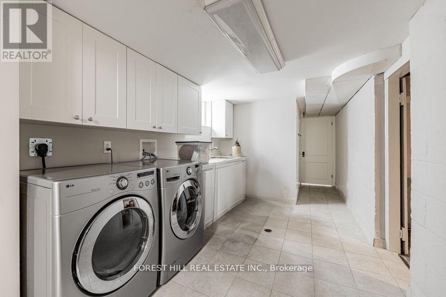 2 Esgore Drive, Toronto, Ontario  M5M 3R1 - Photo 29 - C12558020