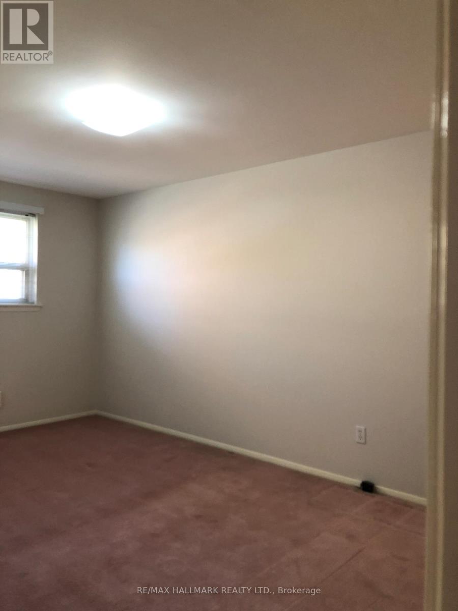 12 Painswick Crescent, Toronto, Ontario  M2J 3M6 - Photo 8 - C12558022