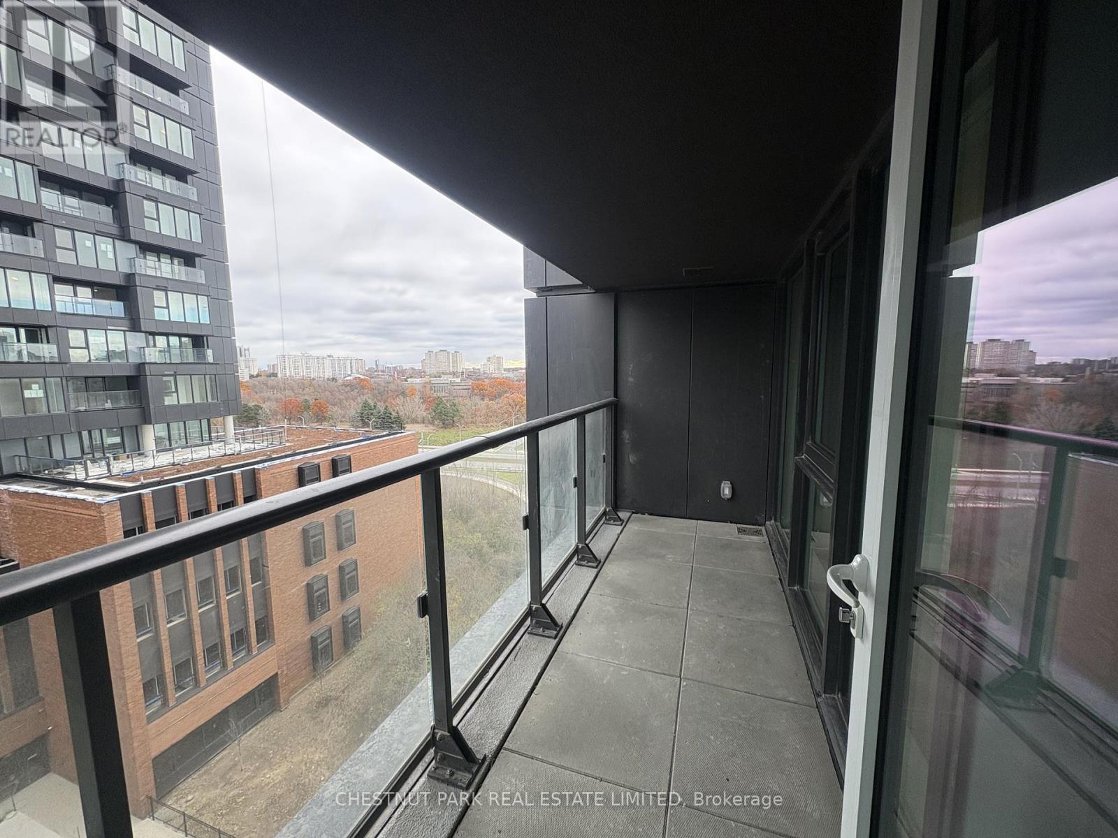612 - 1 Quarrington Lane, Toronto, Ontario  M3C 0S4 - Photo 6 - C12558046