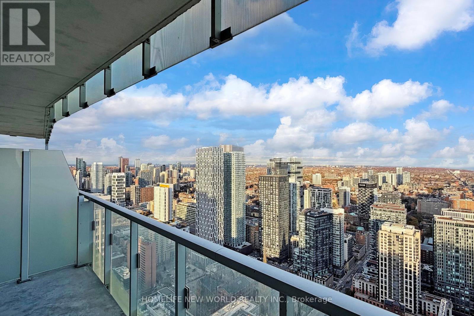 4303 - 197 Yonge Street, Toronto, Ontario  M5B 1M4 - Photo 18 - C12558108