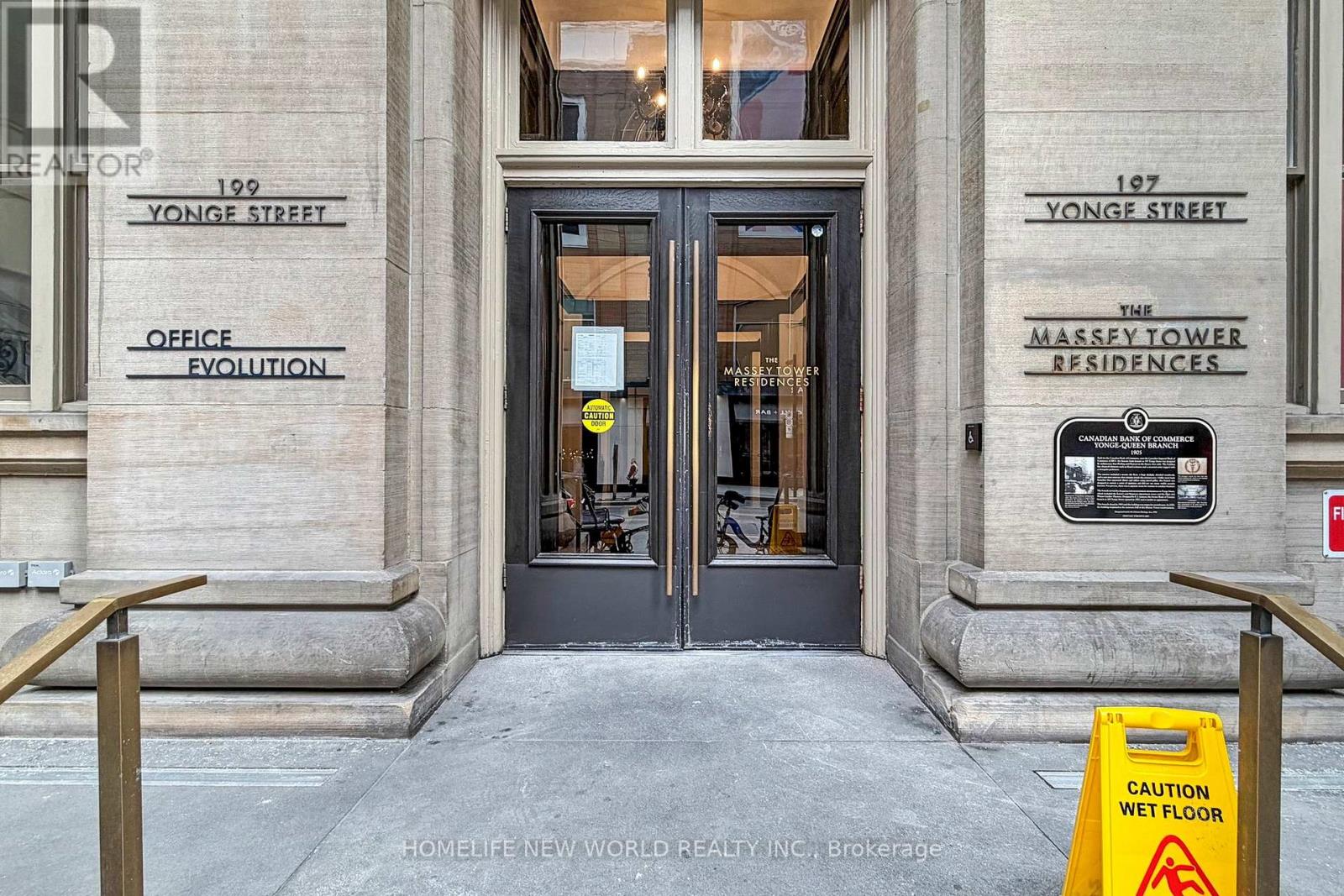 4303 - 197 Yonge Street, Toronto, Ontario  M5B 1M4 - Photo 3 - C12558108