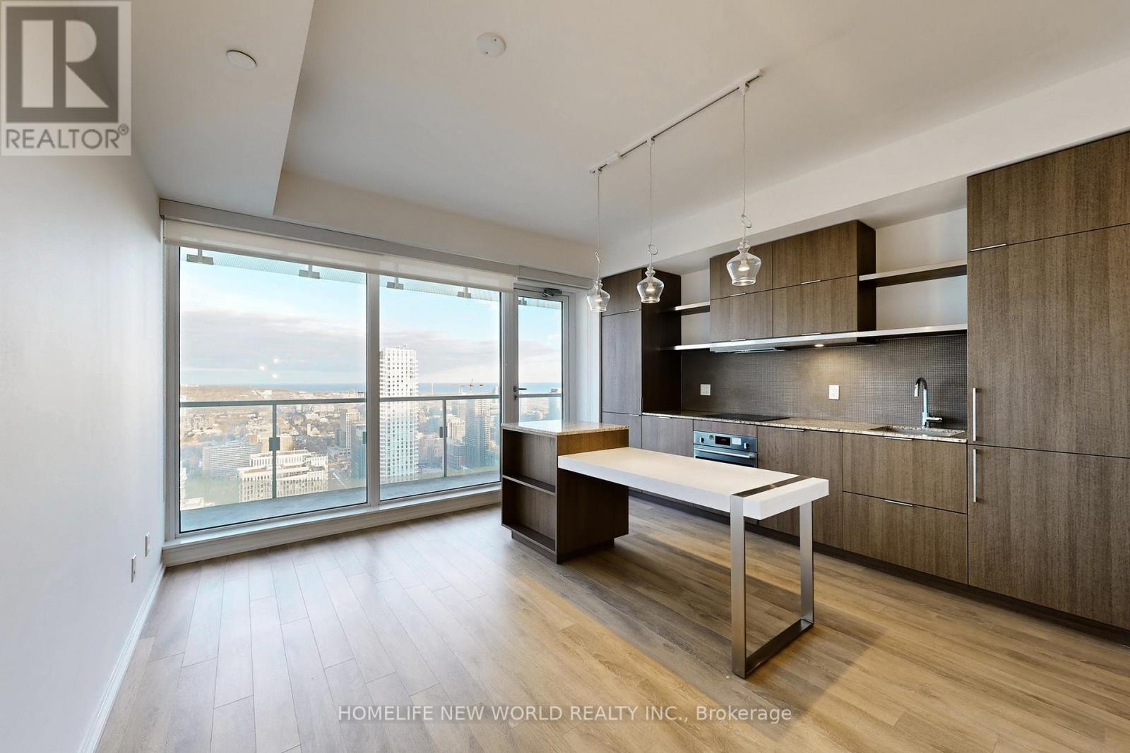 4303 - 197 Yonge Street, Toronto, Ontario  M5B 1M4 - Photo 6 - C12558108