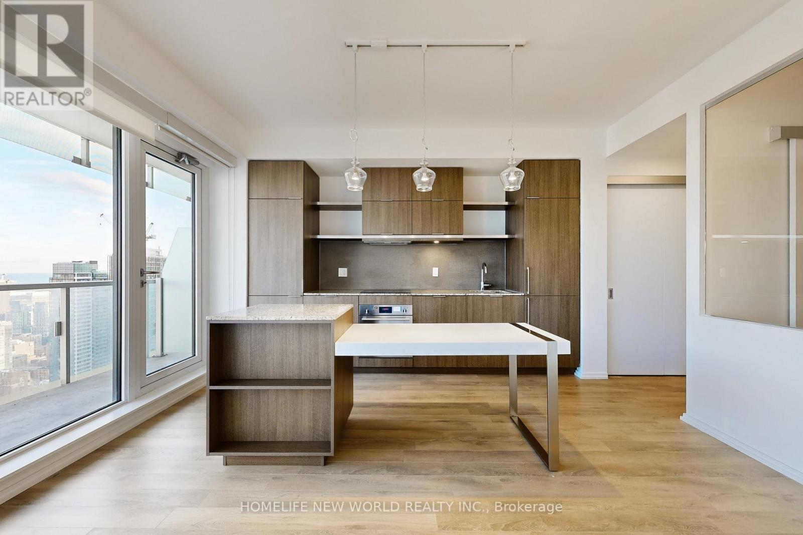 4303 - 197 Yonge Street, Toronto, Ontario  M5B 1M4 - Photo 7 - C12558108