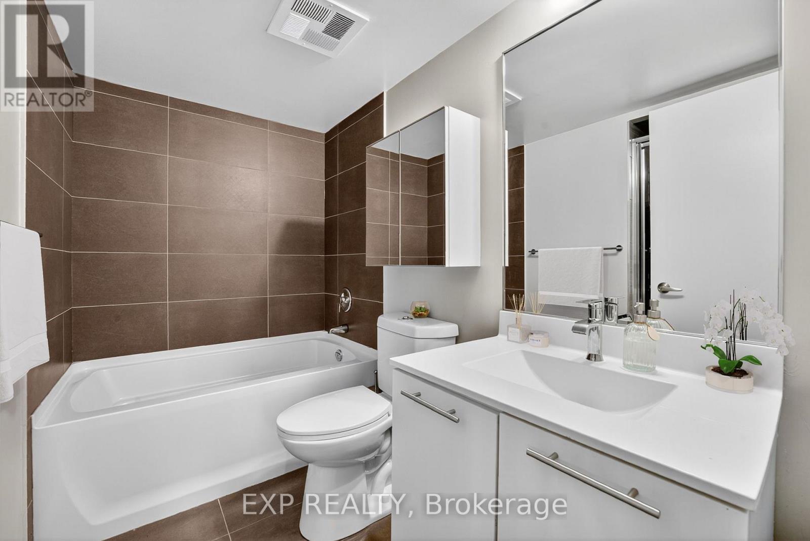 409 - 96 St Patrick Street, Toronto, Ontario  M5T 1V2 - Photo 18 - C12558112