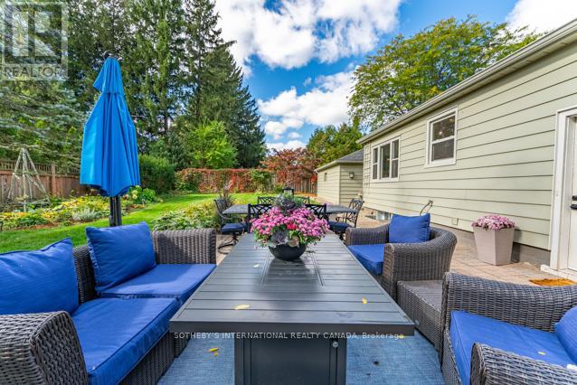 32 Parker Avenue, Hamilton, Ontario  L9G 1A7 - Photo 8 - X12456094