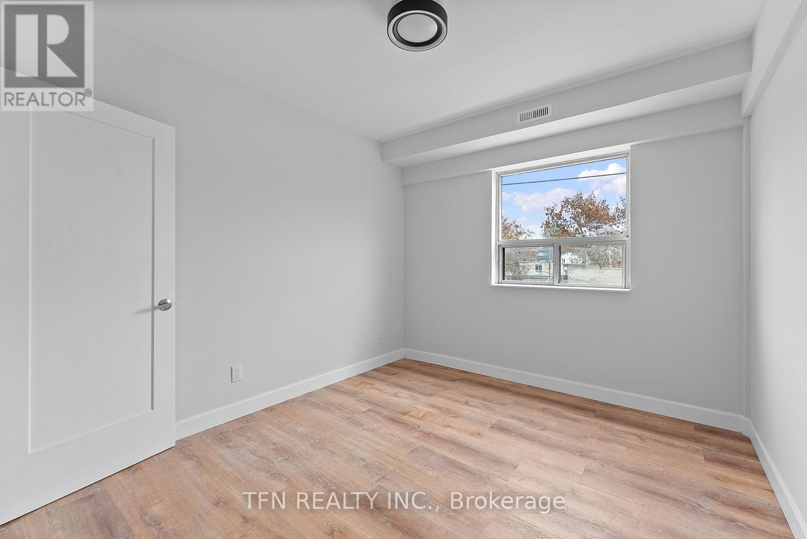 304 - 1328 Gerrard Street E, Toronto, Ontario  M4L 1Z1 - Photo 21 - E12557862